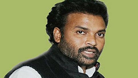 ಸಂಸದ ಶ್ರೀರಾಮುಲು ವಿರುದ್ಧ ಜಾಮೀನು ರಹಿತ ಬಂಧನ ವಾರಂಟ್