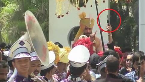ಜಡೇಜಾ ಮದುವೆ ವೇಳೆ ಗಾಳಿಯಲ್ಲಿ ಗುಂಡು: ಆತಂಕ ಸೃಷ್ಠಿ