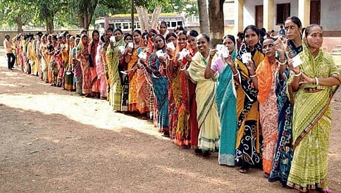 ಪಶ್ಚಿಮ ಬಂಗಾಳ ವಿಧಾನಸಭಾ ಚುನಾವಣೆ 2016: 2ನೇ ಹಂತದ ಮತದಾನ ಆರಂಭ