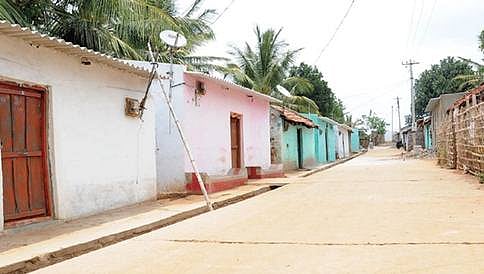 ಚಾಮರಾಜನಗರ: ಹೊಟ್ಟೆಪಾಡಿಗಾಗಿ ಕೇರಳ, ತಮಿಳುನಾಡಿಗೆ ಹಳ್ಳಿಗರ ವಲಸೆ