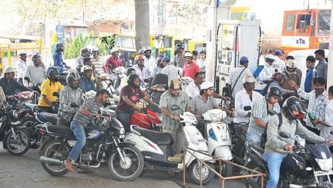 ಪೆಟ್ರೋಲ್, ಡೀಸೆಲ್ ಟ್ಯಾಂಕರ್ಗಳ ಚಾಲಕರ ಮುಷ್ಕರ ಅಂತ್ಯ