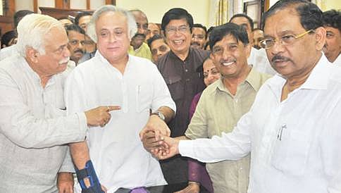 ರಾಜ್ಯಸಭೆ ಚುನಾವಣೆ: ಆಸ್ಕರ್‌ ಫರ್ನಾಂಡಿಸ್, ಜೈರಾಮ್‌ ರಮೇಶ್ ನಾಮಪತ್ರ ಸಲ್ಲಿಕೆ