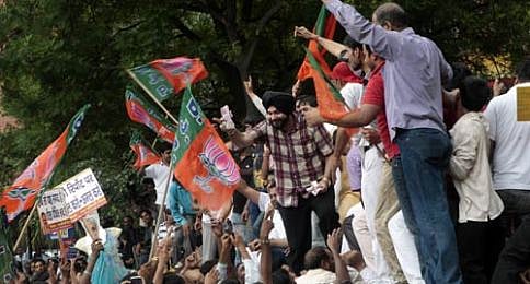 ನೀರು, ವಿದ್ಯುತ್ ವ್ಯತ್ಯಯದ ವಿರುದ್ಧ ದೆಹಲಿಯಲ್ಲಿ ಬಿಜೆಪಿ ಪ್ರತಿಭಟನೆ