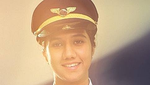 ಕಾಶ್ಮೀರದ ಆಯೆಶಾ ಅಜೀಜ್ ಭಾರತದ ಕಿರಿಯ ಪೈಲಟ್!