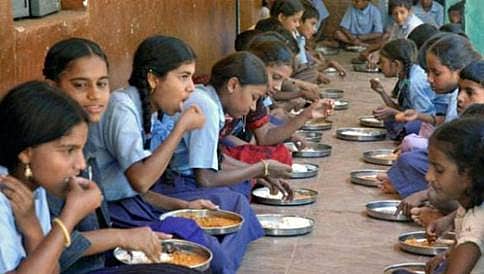 ಶಾಲಾ ಮಕ್ಕಳ ಬಿಸಿಯೂಟದಲ್ಲಿ ಸಾರವರ್ಧಕ ಅಕ್ಕಿ, ಬೇಳೆಕಾಳು ಬಳಕೆ