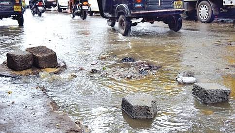 ಶಿವಾಜಿನಗರ ವ್ಯಾಪಾರಿಗಳ ನಿದ್ದೆಗೆಡಿಸಿದ ಮಳೆ!