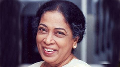 ನಟಿ, ಹಿರಿಯ ರಂಗ ಕಲಾವಿದೆ ಸುಲಭಾ ದೇಶಪಾಂಡೆ ನಿಧನ