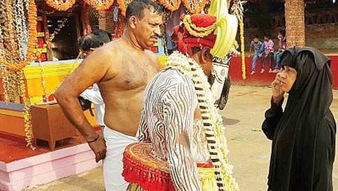 ಹಿಂದೂ-ಮುಸ್ಲಿಂರ ಭಾವೈಕ್ಯ ಬೆಸೆಯುವ ಮಂಗಳೂರಿನ ಅಲಿ ಭೂತ ಆರಾಧನೆ