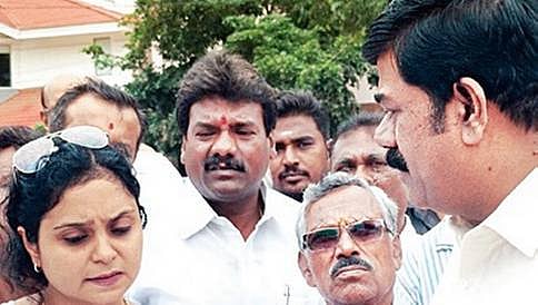 ಆಟದ ಮೈದಾನದಲ್ಲಿ ಸ್ಟೇಡಿಯಂ ನಿರ್ಮಾಣ ವಿರೋಧಿಸಿ ಬಿಬಿಎಂಪಿ ವಿರುದ್ಧ ಪ್ರತಿಭಟನೆ