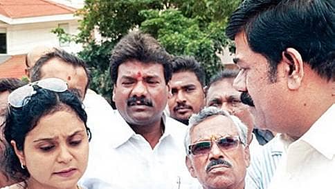 ಆಟದ ಮೈದಾನದಲ್ಲಿ ಸ್ಟೇಡಿಯಂ ನಿರ್ಮಾಣ ವಿರೋಧಿಸಿ ಬಿಬಿಎಂಪಿ ವಿರುದ್ಧ ಪ್ರತಿಭಟನೆ