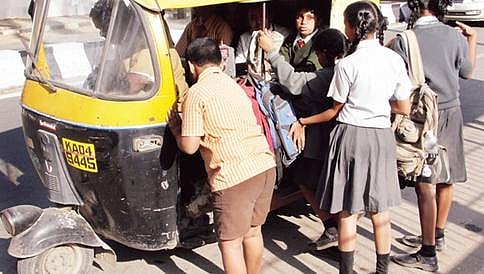 ಶಾಲಾ ವಾಹನ: ಮಕ್ಕಳ ಸುರಕ್ಷತೆಗೆ ಪೋಷಕರ ಆದ್ಯತೆ