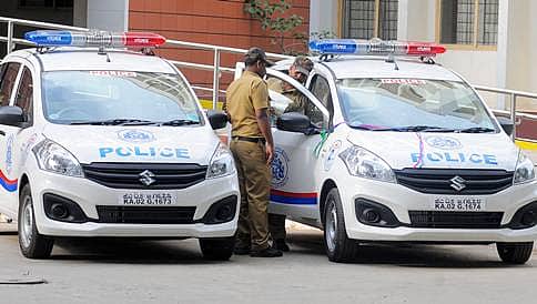 ಬೆಂಗಳೂರು: ಹೊಯ್ಸಳ ಪೊಲೀಸರು ಅಂಗಡಿಗಳಲ್ಲಿ ಲಂಚ ಕೇಳುತ್ತಿರುವ ವಿಡಿಯೋ ವೈರಲ್!