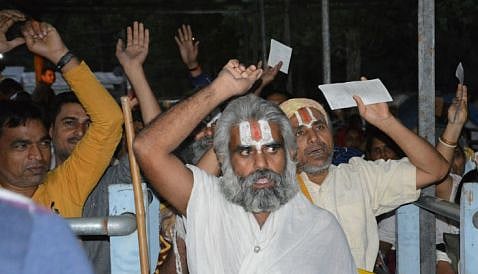 ಕಾಶ್ಮೀರದಿಂದ ಅಮರನಾಥ ಯಾತ್ರೆಗೆ ಹೊರಟ ಸುಮಾರು 9000 ಭಕ್ತಾದಿಗಳು