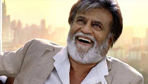 "ಕಬಾಲಿ" ಪ್ರದರ್ಶನ ವೇಳೆ ಚಿತ್ರ ಮಂದಿರದಲ್ಲಿ ರಜನಿಕಾಂತ್!