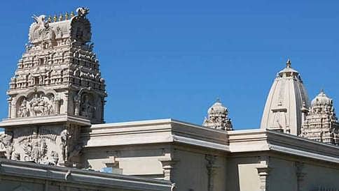 ಅಮೆರಿಕದಲ್ಲಿ ಹಿಂದು ದೇವಾಲಯಕ್ಕೆ ಮುಸ್ಲಿಂ ಪೊಲೀಸ್ ಭದ್ರತೆ