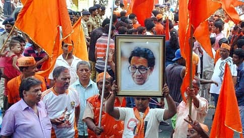 'ರಾಕ್ಷಸ ಹೇಳಿಕೆ'; ಮುಂಬೈ ಬಿಜೆಪಿ ಅಧ್ಯಕ್ಷನ ಪ್ರತಿಕೃತಿ ಸುಟ್ಟ ಶಿವಸೇನೆ