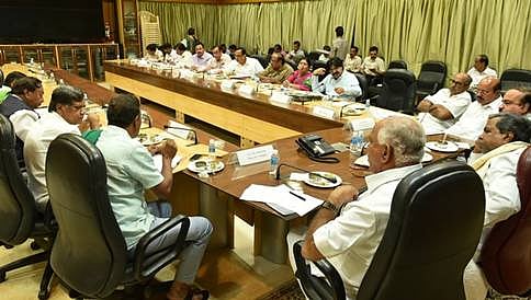 ತೆಂಗು ಮತ್ತು ಅಡಿಕೆ ಬೆಂಬಲ ಬೆಲೆ ಘೋಷಿಸದಿದ್ದರೇ ತೀವ್ರ ಹೋರಾಟದ ಎಚ್ಚರಿಕೆ