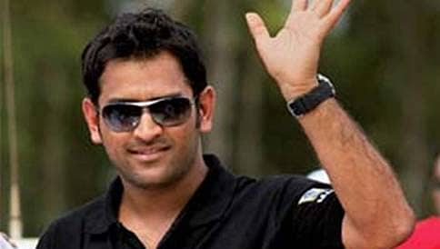 ತಮ್ಮ ಜೀವನ ಚರಿತ್ರೆಯನ್ನು ಸಿನಿಮಾ ಮಾಡಲು ಧೋನಿ ಪಡೆದ ಹಣವೆಷ್ಟು ಗೊತ್ತಾ?