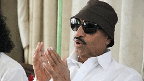 ಕಾವೇರಿ ನೀರು ವಿವಾದ: ವಾಟಾಳ್ ನಾಗರಾಜ್ ವಶಕ್ಕೆ ಪಡೆದ ಪೊಲೀಸರು