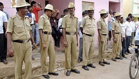 ರಾಜ್ಯ ಪೊಲೀಸರಿಗೆ ಶೇ.35 ರಷ್ಟು ವೇತನ ಹೆಚ್ಚಳಕ್ಕೆ ಸಮಿತಿ ಶಿಫಾರಸು