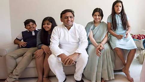 ಎಸ್ ಪಿ ಬಿಕ್ಕಟ್ಟು ಶಮನಕ್ಕೆ ನೆರವಾದ ಮುಲಾಯಂ ಮೊಮ್ಮಗಳು!