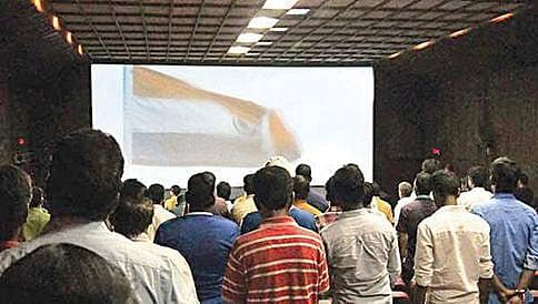 ಚೆನ್ನೈ: ಚಿತ್ರಮಂದಿರದಲ್ಲಿ ರಾಷ್ಟ್ರಗೀತೆಗೆ ಅಗೌರವ ಮೂವರಿಗೆ ಥಳಿತ