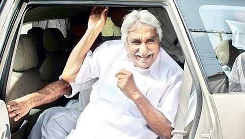 ನಾನು ಸಿಎಂ ಆಗಿದ್ದಾಗ ಓದದೆಯೇ ಹಲವು ದಾಖಲೆಗಳಿಗೆ ಸಹಿ ಹಾಕಿದ್ದೆ: ಒಮನ್ ಚಾಂಡಿ