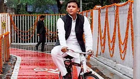 ಅಪ್ಪನಿಗೆ ಸೋಲು, ಮಗನಿಗೆ ಗೆಲುವು: ಸಮಾಜವಾದಿ ಪಕ್ಷದ ಚಿಹ್ನೆ 'ಸೈಕಲ್' ಅಖಿಲೇಶ್ ಪಾಲು