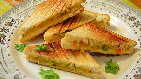 ಬ್ರೆಡ್ ಆಮ್ಲೆಟ್ ಸ್ಯಾಂಡ್'ವಿಚ್