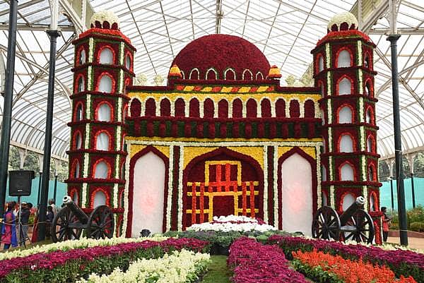 ಗಣರಾಜ್ಯೋತ್ಸವ ಅಂಗವಾಗಿ ಲಾಲ್‌ಬಾಗ್‌ನಲ್ಲಿ ಅರಳಿದ 'ಪುಷ್ಪ ಲೋಕ'