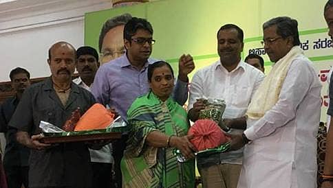 ಅರ್ಧ ಬೆಲೆಗೆ ಬೇಳೆ ಕಾಳು, ಆನ್ ಲೈನ್ ಮೂಲಕ ಪಡಿತರ ಚೀಟಿಗೆ ಮುಖ್ಯಮಂತ್ರಿ ಚಾಲನೆ