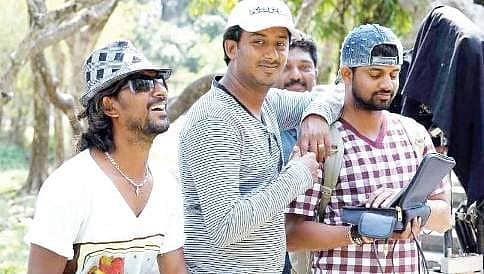 ಶಿಷ್ಯನ ಕನಸಿಗೆ ರೆಕ್ಕೆ ಪುಕ್ಕ ಹಚ್ಚಿದ ನಿರ್ದೇಶಕ ಹರ್ಷ