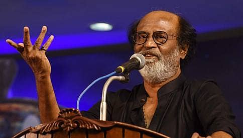 ಜನಪ್ರಿಯತೆ, ಹಣಗಳಿಂದ ರಾಜಕೀಯದಲ್ಲಿ ಯಶಸ್ಸು ಗಳಿಸಲು ಸಾಧ್ಯವಿಲ್ಲ: ರಜನಿಕಾಂತ್