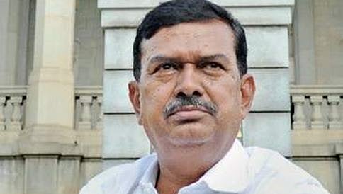 ನಾನೇ ಸರ್ಕಾರ, ನೀನು ಸೇವಕ: ಮಾಯಕೊಂಡ  ಶಾಸಕರಿಂದ ಐಎಎಸ್ ಅಧಿಕಾರಿಗೆ ಧಮ್ಕಿ!