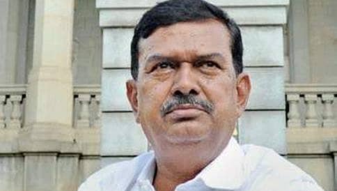 ನಾನೇ ಸರ್ಕಾರ, ನೀನು ಸೇವಕ: ಮಾಯಕೊಂಡ ಶಾಸಕರಿಂದ ಐಎಎಸ್ ಅಧಿಕಾರಿಗೆ ಧಮ್ಕಿ!