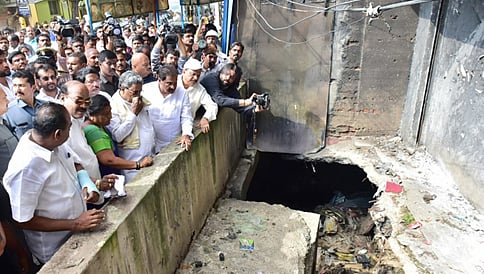 'ಕೇವಲ ನೋಡಿಕೊಂಡು ಹೋಗೋದಲ್ಲ... ಕೂಡಲೇ ಪರಿಹಾರ ಕೊಡಿ': ಸಿಎಂಗೆ ಮಳೆ ಸಂತ್ರಸ್ತರ ತರಾಟೆ