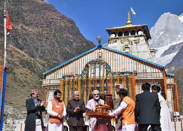 ಕೇದಾರನಾಥ ದೇವಾಲಯಕ್ಕೆ ಪ್ರಧಾನಿ ನರೇಂದ್ರ ಮೋದಿ ಭೇಟಿ
