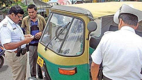 ಬೆಂಗಳೂರು: ಈ ವರ್ಷ ಬರೋಬ್ಬರೀ 1 ಕೋಟಿ ಸಂಚಾರ ನಿಯಮ ಉಲ್ಲಂಘನೆ ಪ್ರಕರಣಗಳು!