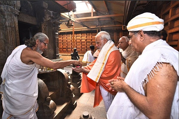 ಧರ್ಮಸ್ಥಳದ ಮಂಜುನಾಥ ಸ್ವಾಮಿ ಸನ್ನಿಧಿಯಲ್ಲಿ ಪ್ರಧಾನಿ ಮೋದಿ