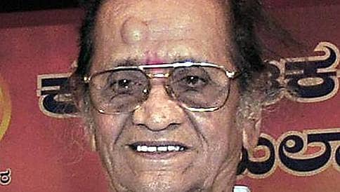 ಚಿಟ್ಟಾಣಿ ರಾಮಚಂದ್ರ ಹೆಗಡೆ ಪಂಚಭೂತಗಳಲ್ಲಿ ಲೀನ, ಸರ್ಕಾರಿ ಗೌರವದೊಂದಿಗೆ ಅಂತ್ಯಕ್ರಿಯೆ