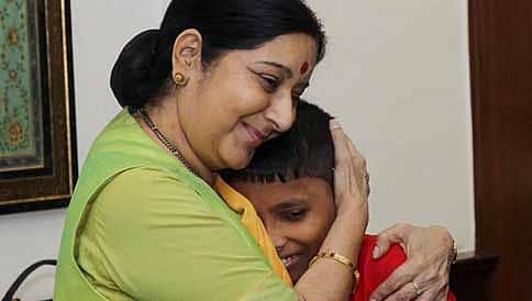 ಮತ್ತೆ ಇಬ್ಬರು ಪಾಕ್ ಪ್ರಜೆಗಳಿಗೆ ವೈದ್ಯಕೀಯ ವೀಸಾ ನೀಡಿದ ಸುಷ್ಮಾ ಸ್ವರಾಜ್