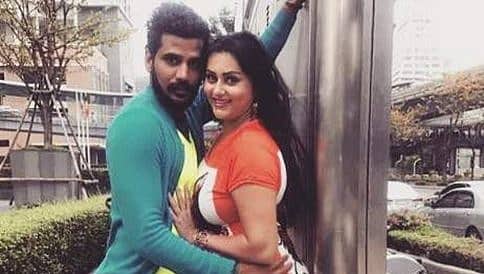 ನವೆಂಬರ್ 24 ಕ್ಕೆ ನಟ ವಿರೇಂದ್ರ ಚೌಧರಿ ಜೊತೆ ನಟಿ ನಮಿತಾ ವಿವಾಹ