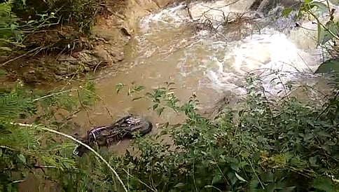 ಕೋಲಾರದಲ್ಲಿ ಅಕಾಲಿಕ ಮಳೆ, ನೀರಿನಲ್ಲಿ ಕೊಚ್ಚಿ ಹೋದ ಬೈಕ್ ಸವಾರ ಸಾವು