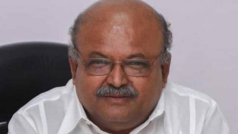 ಅನಂತ್ ಕುಮಾರ ಹೆಗಡೆ ಕೇಂದ್ರ ಸಚಿವರಾಗಲು ನಾಲಾಯಕ್: ಸಚಿವ ರೇವಣ್ಣ