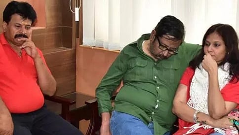 ರವಿ ಬೆಳಗೆರೆ, ಅನಿಲ್ ರಾಜ್ ಬಗ್ಗೆ ಉದಾರತೆ ತೋರಿ: ಸರ್ಕಾರಕ್ಕೆ 'ಹೈ' ಸಲಹೆ