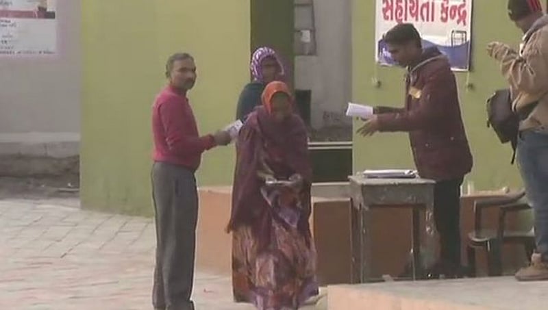 ಗುಜರಾತ್ ನ 6 ಬೂತ್ ಗಳಲ್ಲಿ ಮರುಮತದಾನ ಆರಂಭ