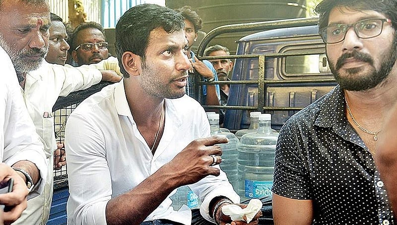 ಆರ್ ಕೆ ನಗರ ಉಪಚುನಾವಣೆ: ವಿಶಾಲ್ ನಾಮಪತ್ರ ತಿರಸ್ಕೃತ, 'ಪ್ರಜಾಪ್ರಭುತ್ವದ ಕೊಲೆ' ಎಂದ ನಟ