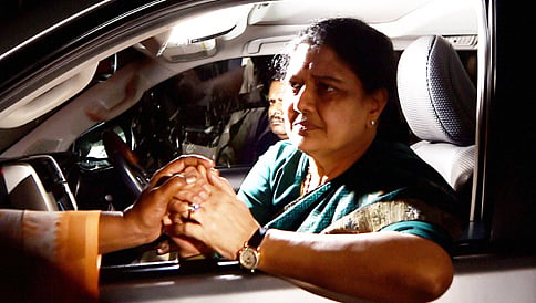 ಸಂಜೆ ವೇಳೆಗೆ ಬೆಂಗಳೂರಿಗೆ ಆಗಮಿಸಿ ನ್ಯಾಯಾಲಯಕ್ಕೆ ಶಶಿಕಲಾ ಶರಣಾಗತಿ