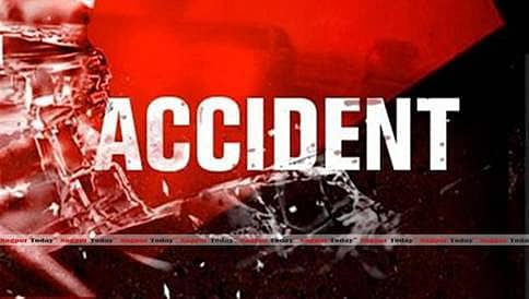ಕೊಪ್ಪಳ:  ಬದುಕಬೇಕು, ಆಸ್ಪತ್ರೆಗೆ ಸೇರಿಸಿ ಎಂದು ಅಂಗಲಾಚಿದರೂ ವಿಡಿಯೋ ಮಾಡುತ್ತಾ ಮಾನವೀಯತೆ ಮರೆತ ಜನ