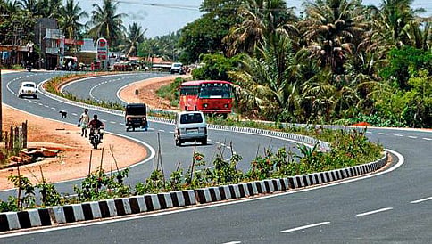 ಬೆಂಗಳೂರು–ಮೈಸೂರು ಹೆದ್ದಾರಿ ಮೇಲ್ದರ್ಜೆ; 800 ಮರಗಳಿಗೆ ಬೀಳಲಿದೆ ಕೊಡಲಿ!
